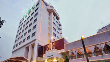 Louis Tavern Hotel   Bangkok